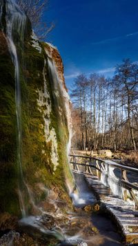 Dreim&uuml;hlen-Wasserfall am Ahbach